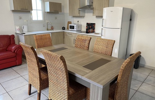 Barbatre House | Maison Idéalement Située