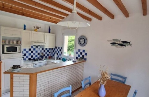 Saint-Lo-d'Ourville House | Maison Independante Situee a 600 m de la mer