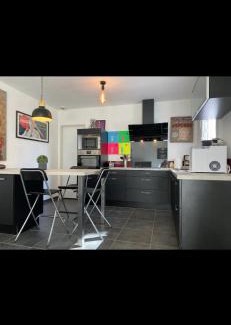 Bagnols-sur-Ceze Apartment | Maison individuelle avec extérieur et piscine