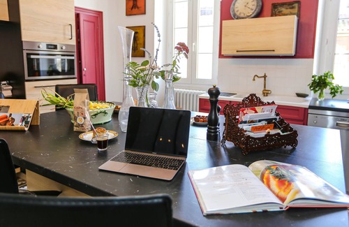 Saint-Estephe House | Maison Jéroboam