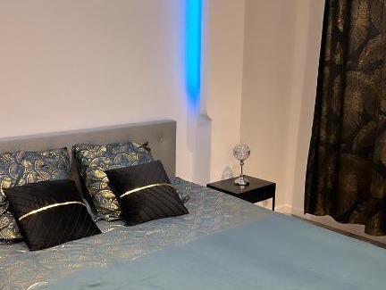 Merignac Villa | Maison jardin paisible 1 chambre