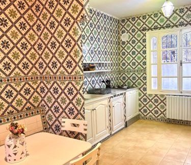 Tantana Villa | maison l'Hirondelle chat mariem