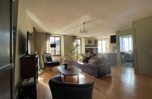 Sancerre House | Maison Les Fossiles