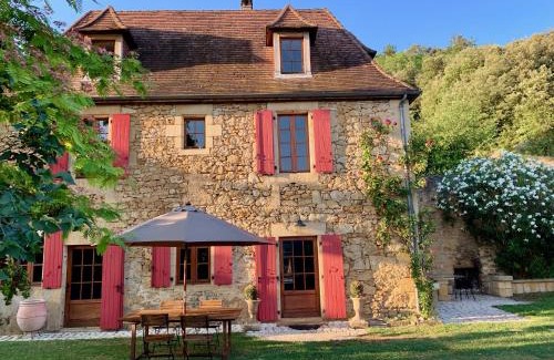 Bezenac House | Maison Les Volets Rouges, vue et piscine privée, côté Sarlat