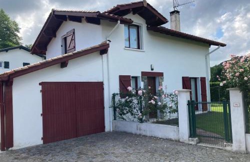 Saint-Pee-sur-Nivelle House | Maison Lore Mendi Elbarron