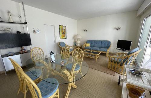 Saint-Brevin-l'Ocean House | Maison lumineuse avec jardin près de la plage - 4 couchages, quartier calme, St Brévin L'Océan - FR-1-364-136