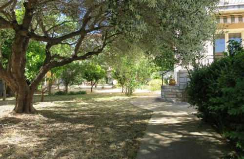 La Valette-du-Var Villa | Maison lumineuse et spacieuse avec jardin arboré