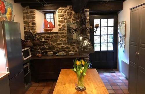 Dinan House | Maison Médiévale