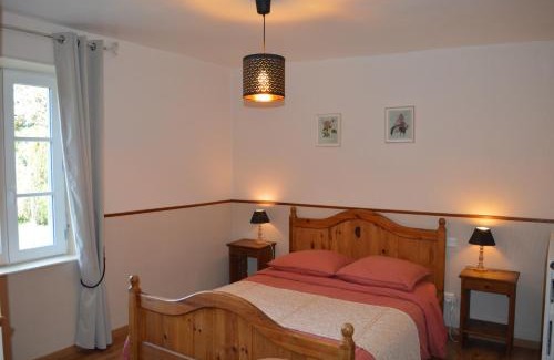 Saint-Pierre-de-Curtille Bed & Breakfast | Maison Maliga J&G House