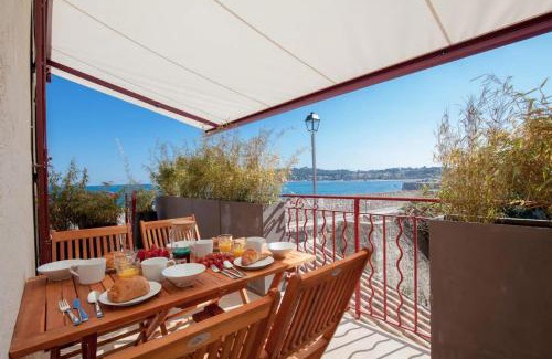 Antibes Old Town Apartment | MAISON MARINA - Absoluty Antibes - New-Luxury old Antibes - 1st Row Sea View Terrace