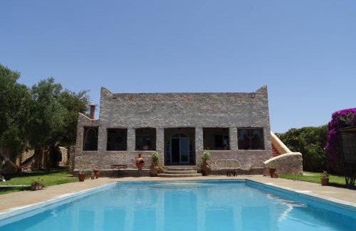 Sidi Kaouki Villa | Maison Mimosa, lovely 3 bedroom villa with a Large pool