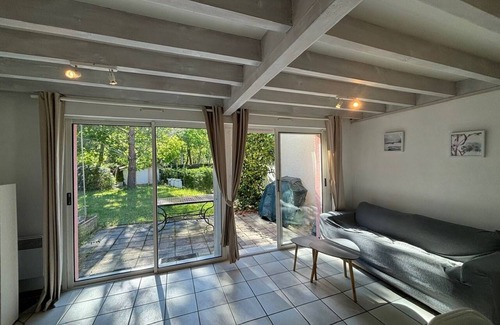 Biscarrosse Apartment | Maison Mitoyenne en Duplex Avec Jardin Proche lac