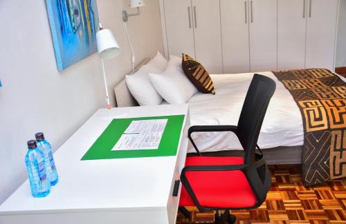 Nairobi Bed & Breakfast | Maison Mitwaba