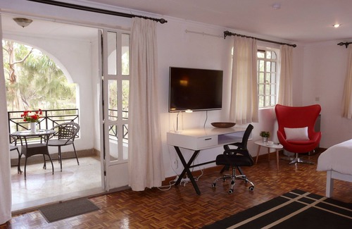 Nairobi House | Maison Mitwaba