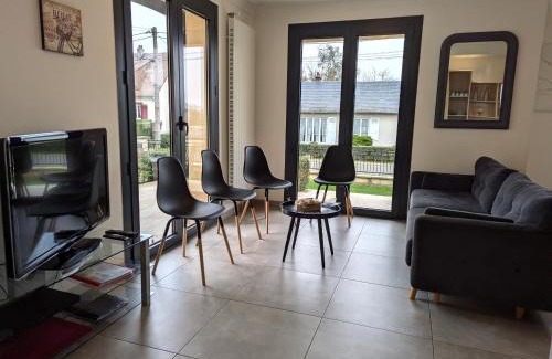 Epieds-en-Beauce House | Maison moderne avec jardin, animaux acceptés, Wi-Fi, stationnement privé - FR-1-590-539