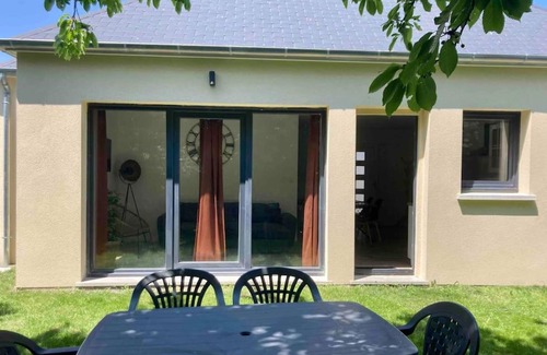 Beauvoir House | Maison neuve à deux pas du Mont