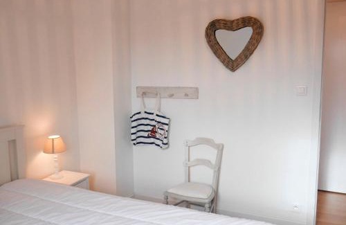 Le Palais House | Maison neuve avec jardin proche centre et plage, 2 chambres, terrasse et parking - FR-1-418-220