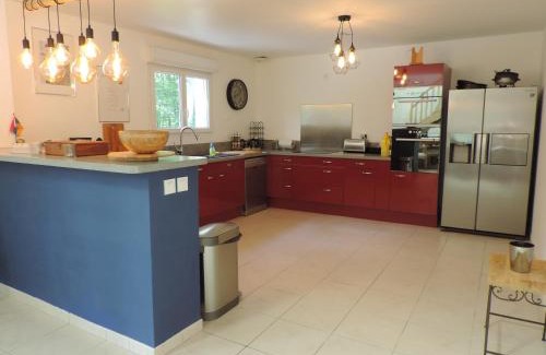 Sommecaise Villa | Maison neuve avec piscine dans domaine arboré - Domaine de la Brionnerie