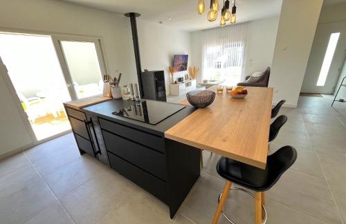Courseulles-sur-Mer House | Maison neuve proche plage avec parking gratuit