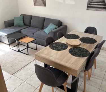Sotteville-sur-Mer Apartment | Maison normande silex proche de la mer