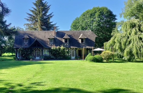 Le Planquay House | Maison Normande au Parc Majestueux