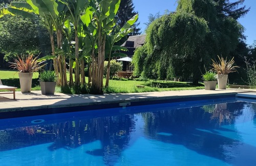 Le Planquay House | Maison Normande au Parc Majestueux