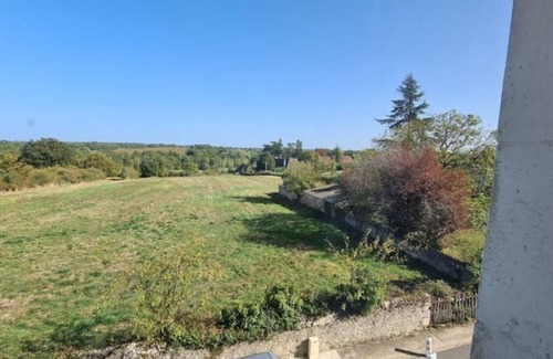 Liglet House | Maison Osbert: Spacious Retreat in Rural France