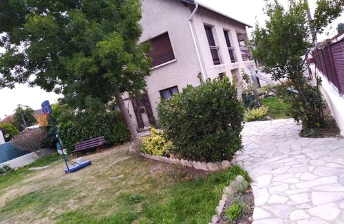 Tremblay-en-France House | Maison Paradis