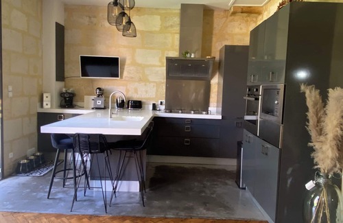 Saint Augustin House | Maison Pierre 3 bedrooms with swimming pool Bordeaux Near Stade Chaban Delmas