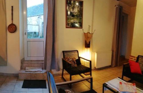 Mauves-sur-Huisne House | Maison pittoresque avec jardinet
