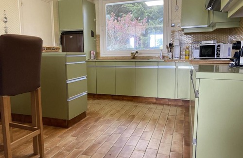 Plouhinec House | Maison Plouhinec, 6 pièces, 8 personnes - FR-1-397-32