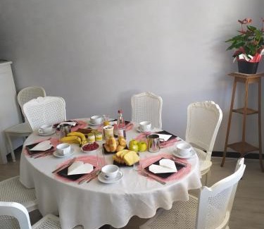 Saint-Thiebault Bed & Breakfast | Maison plume