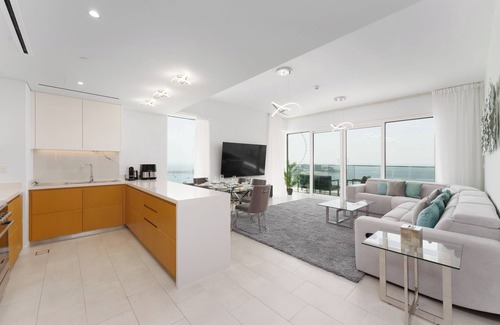 Dubai Marina Apartment | Maison Privee - Seaside JBR Living w/Open Sea & Bluewaters Views