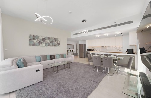 Dubai Marina Apartment | Maison Privee - Seaside JBR Living w/Open Sea & Bluewaters Views