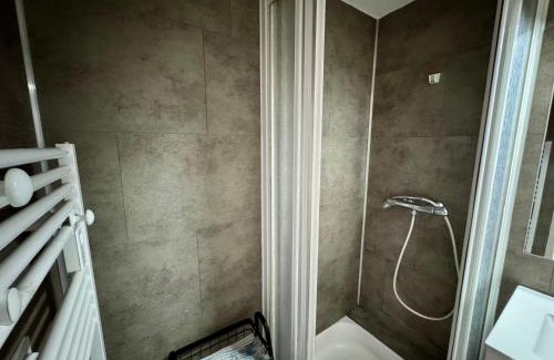 Saint-Vincent-sur-Jard House | Maison proche de la mer avec Piscine