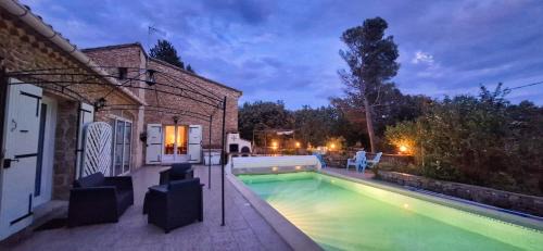 Grignan Villa | Maison provençale dans un cadre bucolique