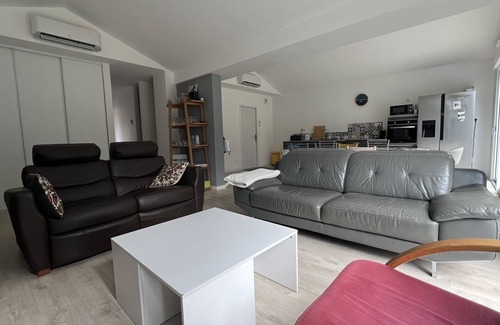 Jard-sur-Mer House | Maison Récente Avec Jacuzzi à 800 m de la Plage