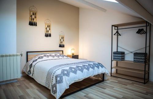 Miroir - Batignolles House | Maison Rénové Spacieuse Cosy Jardin 8 Pers