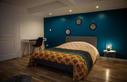 Miroir - Batignolles House | Maison Rénové Spacieuse Cosy Jardin 8 Pers