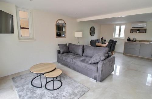 Geispolsheim House | Maison rénovée avec 3 chambres, terrasse et parking, à 17 min de Strasbourg - FR-1-722-5