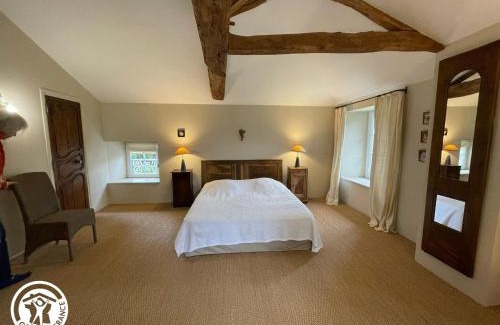 Le Tablier House | Maison rénovée avec piscine et grand jardin, à 2 km de la Vallée de l'Yon - FR-1-426-329