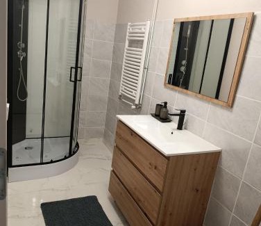 Paroisse Saint-Augustin-de-Chaux Apartment | Maison rénovée
