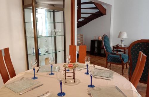 Bellerive-sur-Allier House | Maison rénovée proche Vichy : 3 chambres, cour fermée, tout inclus, idéal curistes et activités naturelles - FR-1-489-481
