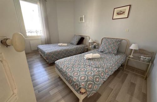 Bellerive-sur-Allier House | Maison rénovée proche Vichy : 3 chambres, cour fermée, tout inclus, idéal curistes et activités naturelles - FR-1-489-481