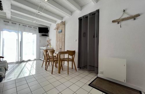 Saint-Pierre-d'Oleron House | Maison rénovée près plage, 6 couchages, Saint-Pierre-d'Oléron - FR-1-246A-177