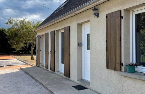 Reville House | Maison - Réville Avec son Boulodrome !