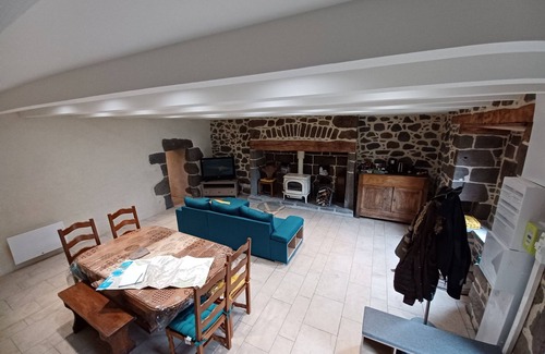 Neussargues en Pinatelle House | Maison Restaurée: "lou Cantou des Randonneurs", Proche de Sentiers de Randonnées