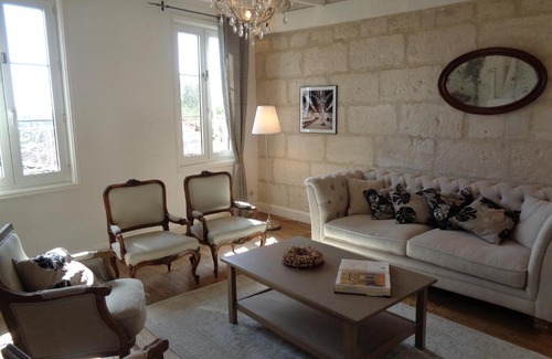 Aubeterre-sur-Dronne Apartment | Maison Saint Jacques