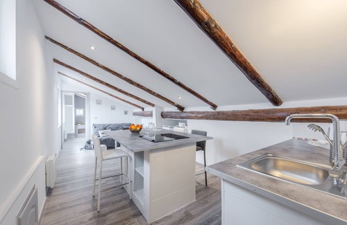 Sud Apartment | Maison Saint Jérome - Large, independent, very quiet and sunny + swimming pool