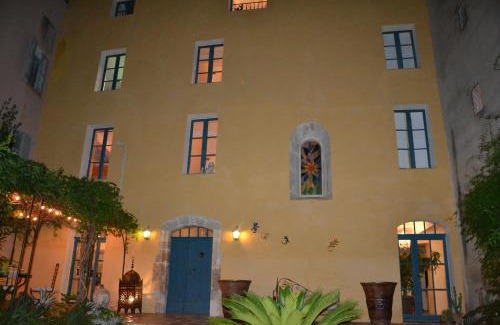 Besse-sur-Issole Bed & Breakfast | Maison Saint Louis avec Jacuzzi